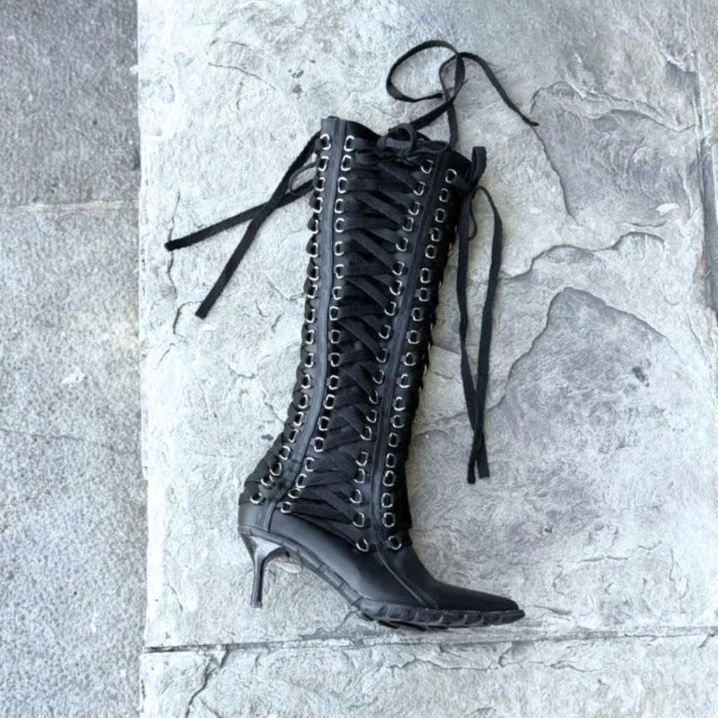 Corset boots lace-up